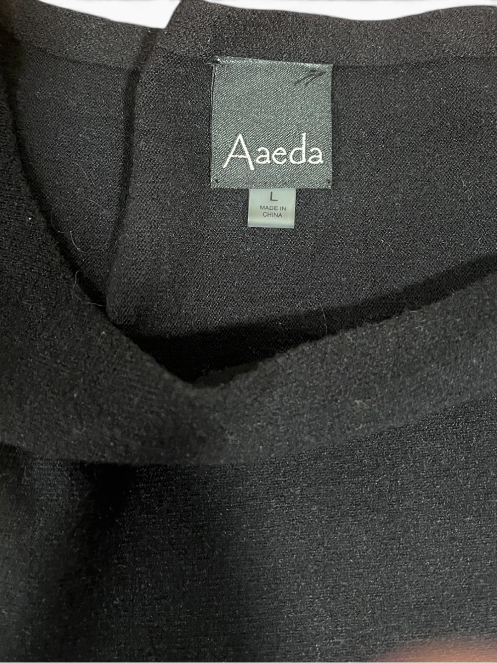 Aæda Black Floral Appliqué Sweater
Large - Picture 7 of 8